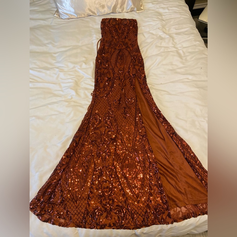 Windsor Prom Dress - Picture 1 of 6